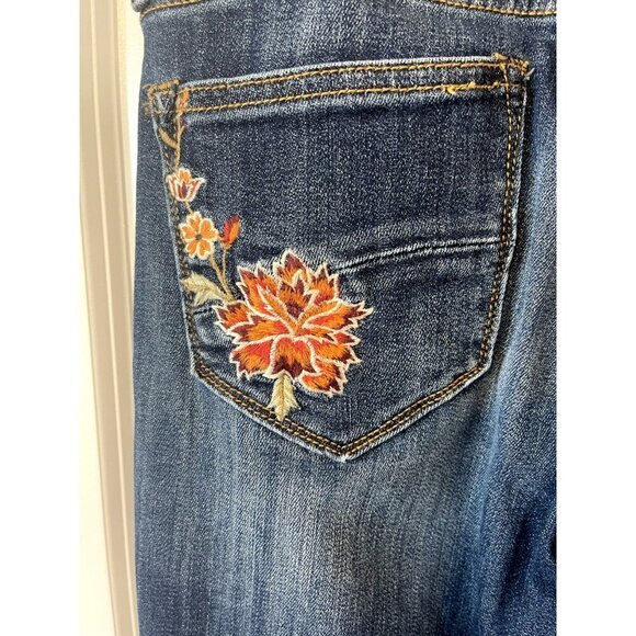 NWOT Driftwood Colette Stretch Denim Embroidered Floral Cuffed raw hem Jeans 29 - Picture 8 of 9